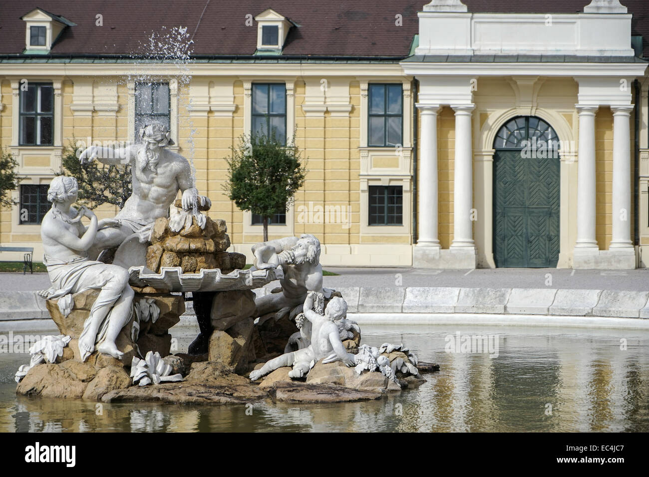 Danube, Inn, et de l'Enns de statues dans le Palais Schönbrunn à Vienne Banque D'Images