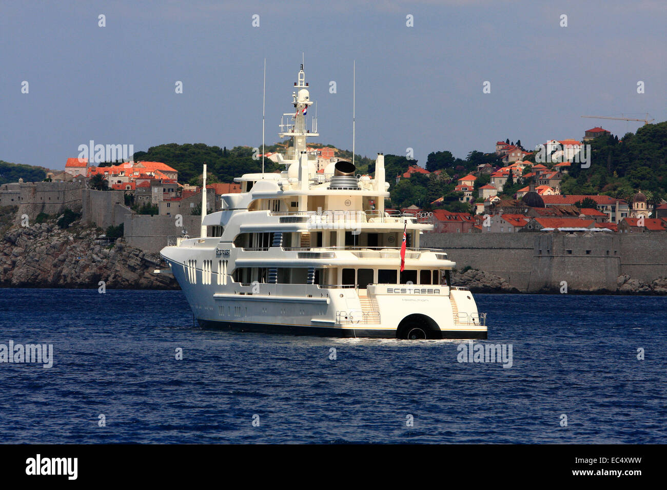 La Croatie, Sued-Dalmatien Megayacht, vor der Altstadt Dubrovnik Banque D'Images