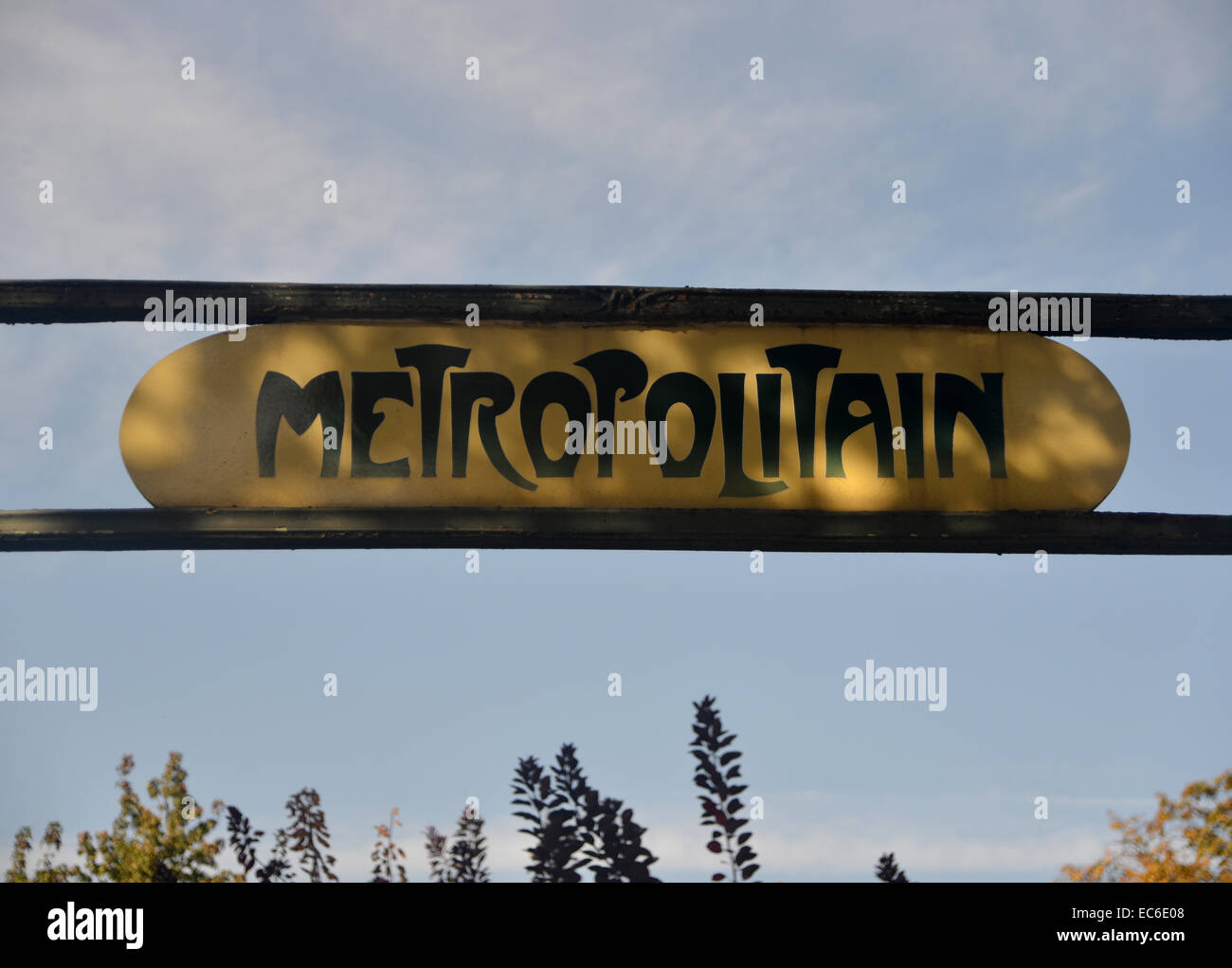 Paris Metropolitan art nouveau Metro sign Banque D'Images