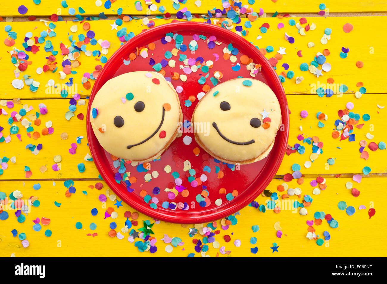 Smiley face donut Banque D'Images