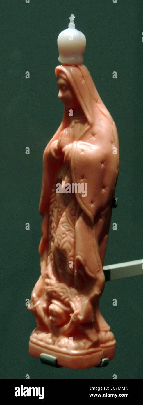 Récipient de l'eau sainte dans la figure de la Vierge Marie, de l'Amérique centrale, xxe siècle Banque D'Images