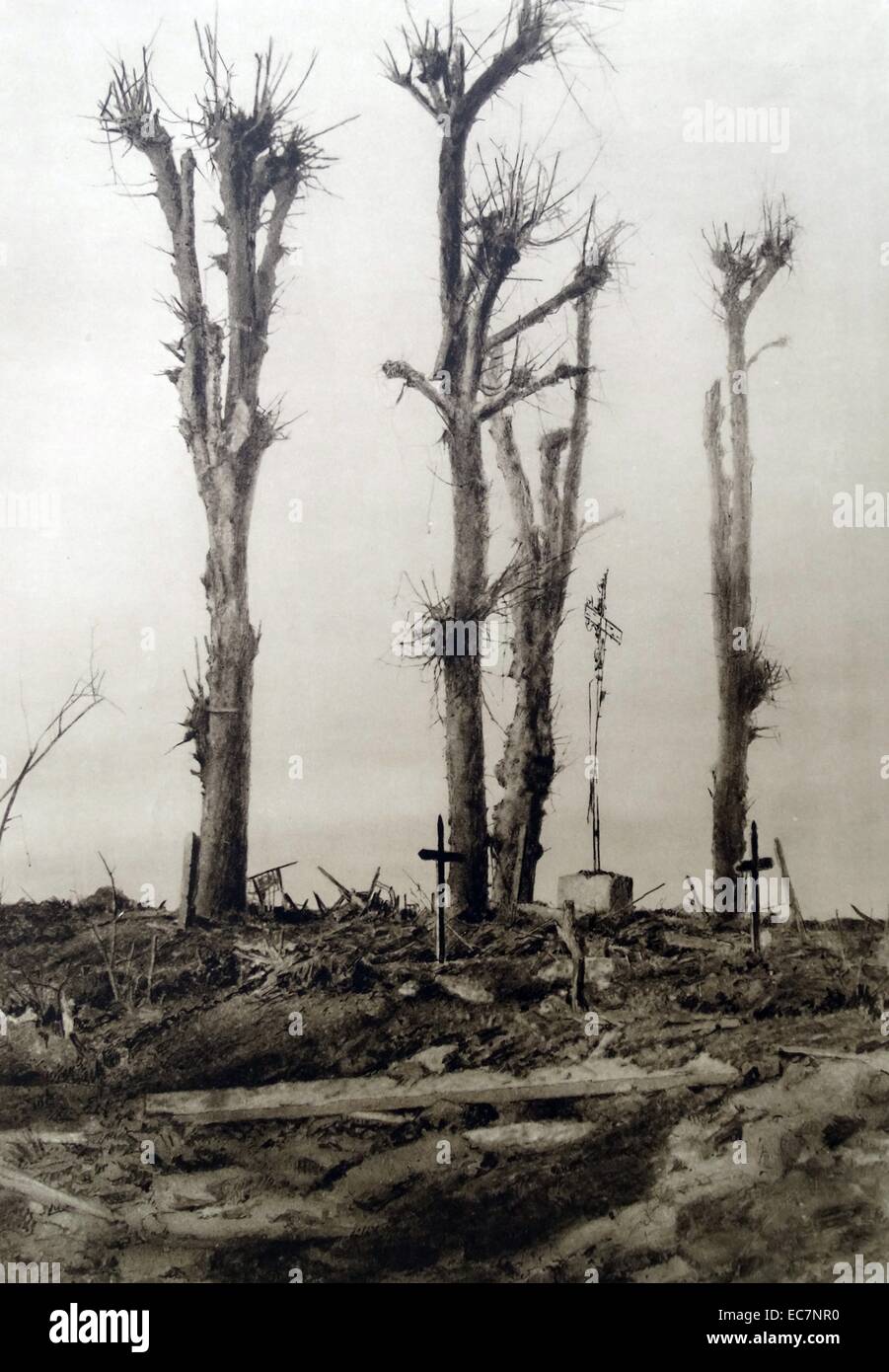 Des sépultures de guerre temporaire à un champ de bataille français de la Première Guerre mondiale Banque D'Images