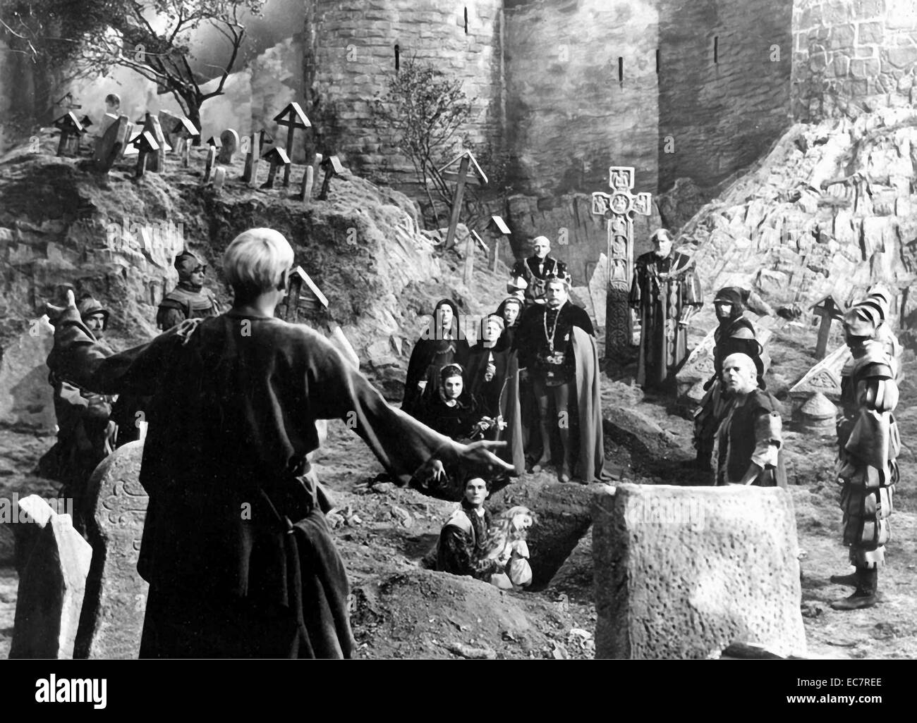 Hamlet est un film britannique de 1948 adaptation de Hamlet de William Shakespeare, adaptation et mise en scène de et avec Sir Laurence Olivier. C'était le premier film sonore de la pièce en anglais et le premier film britannique à remporter l'oscar du meilleur film. Banque D'Images