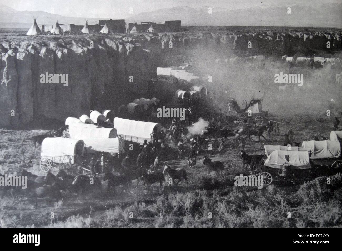 Western épique, "la charrette", 1923. Le convoi de encamps par le poste de traite. Banque D'Images