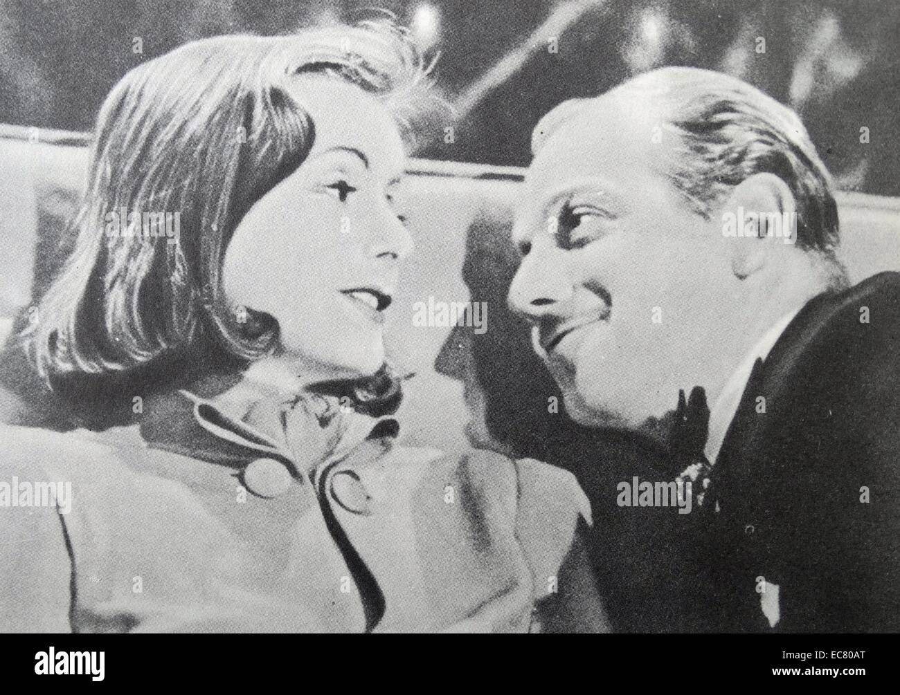 Ninotchka, 1939, avec Greta Garbo et Melvyn Douglas. Vers la fin des années trente, Garbo était devenue austère, mais l'exploiter habilement Ninotchka en lui faisant un communiste sans humour appelée sur le rire et l'amour. Banque D'Images