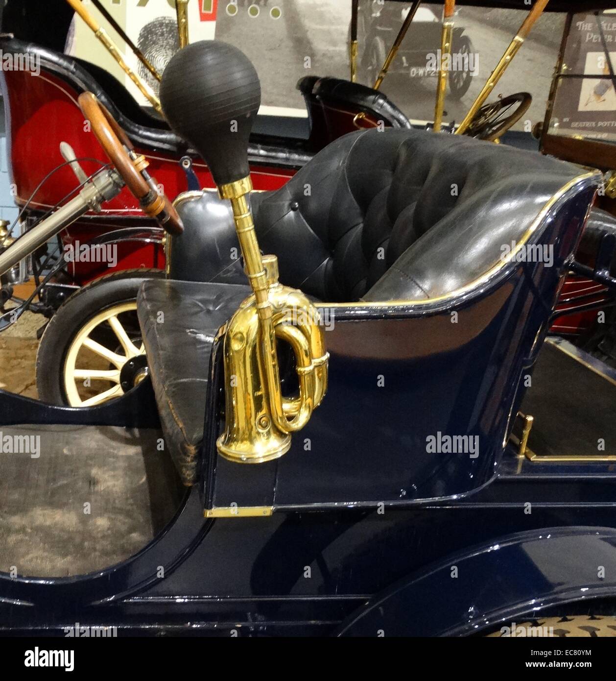 Wolseley 1904 phaeton 6cv. Cette voiture a été l'un des derniers produits Wolseley produit avant Herbert Austin quitté pour fonder sa propre entreprise en 1905. Il s'agit d'un modèle de production précoce dont seulement environ huit autres exemples sont connus pour exister. Banque D'Images