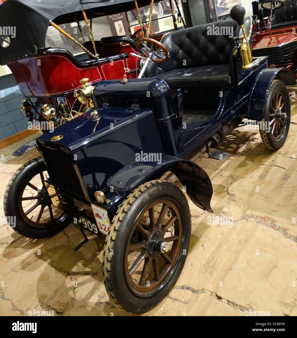Wolseley 1904 phaeton 6cv. Cette voiture a été l'un des derniers produits Wolseley produit avant Herbert Austin quitté pour fonder sa propre entreprise en 1905. Il s'agit d'un modèle de production précoce dont seulement environ huit autres exemples sont connus pour exister. Banque D'Images
