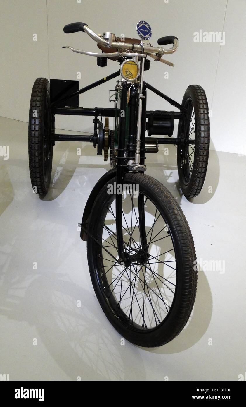 1899 Royal 3.5Hp tricycle motorisé Riley. William Riley a fondé la société en 1896 Cycle de Riley. Bien que son fils a conçu un véhicule à moteur à quatre roues en 1898, son entreprise a choisi de se concentrer sur des cyclomoteurs à la place. Banque D'Images