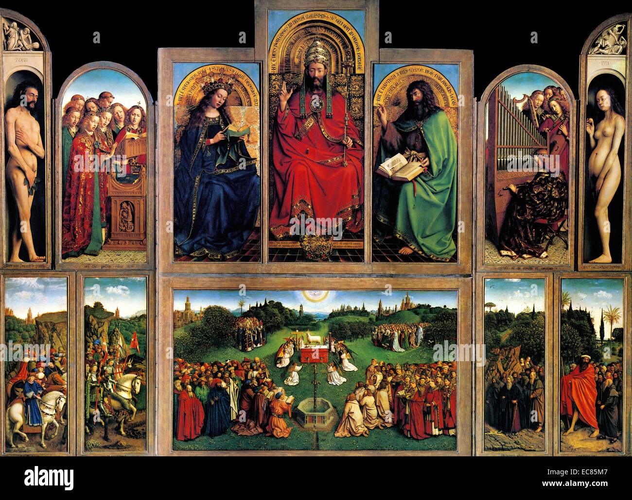 Le retable de Gand, ouvert, en date du 1430. Créé par Jan van Eyck (1395-1441), début de la peinture flamande polyptyque de bord. En date du 15e siècle. Banque D'Images