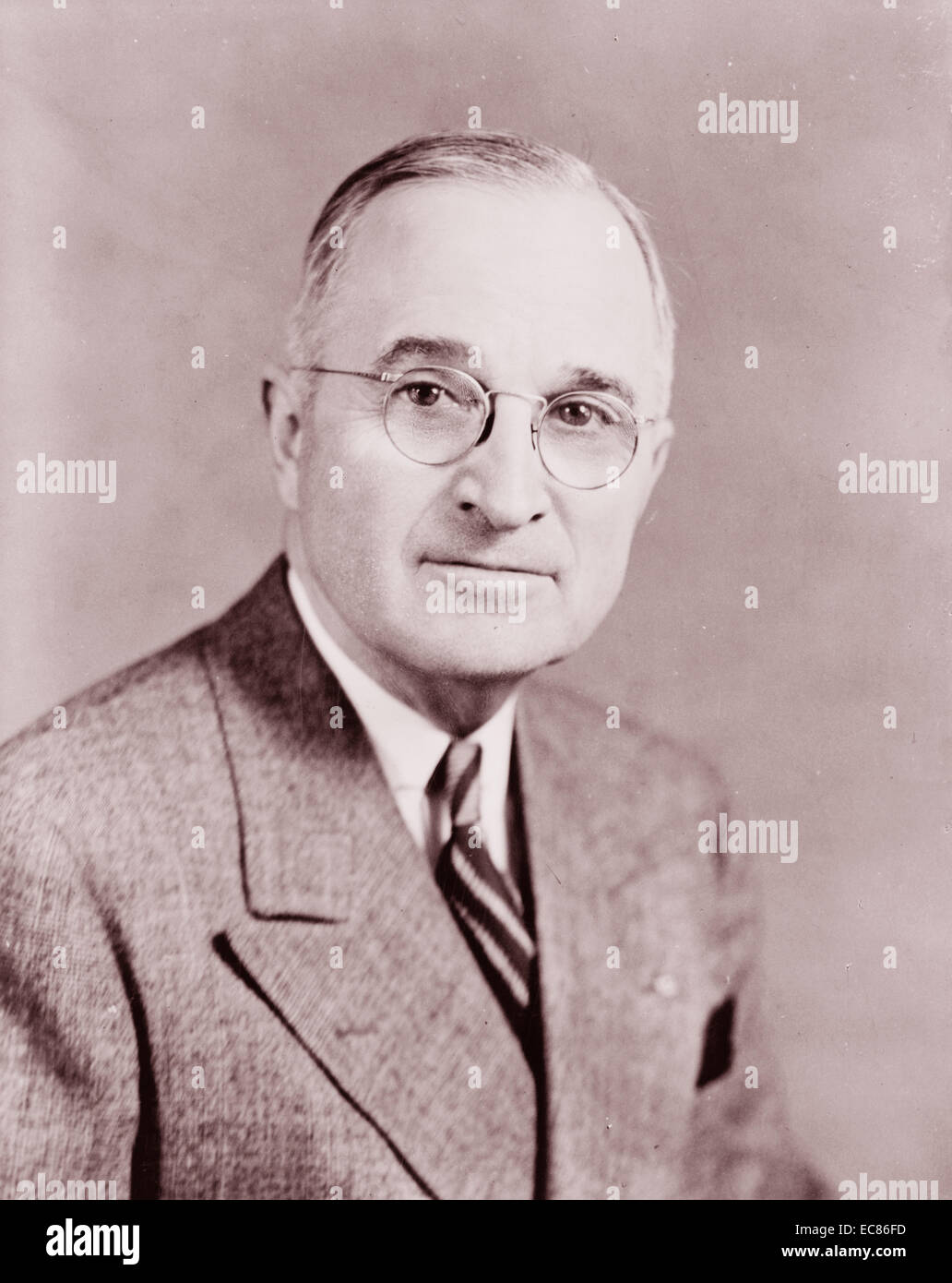 Photographie du Président Harry S. Truman (1884-1972) 33e président des États-Unis. Datée 1945 Banque D'Images