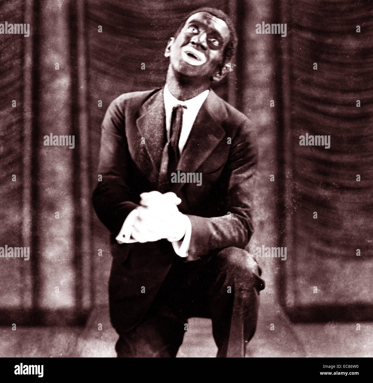 Photo tirée du film "The Jazz Singer" un film musical américain. Avec Al Johnson (1886-1950). Datée 1927 Banque D'Images
