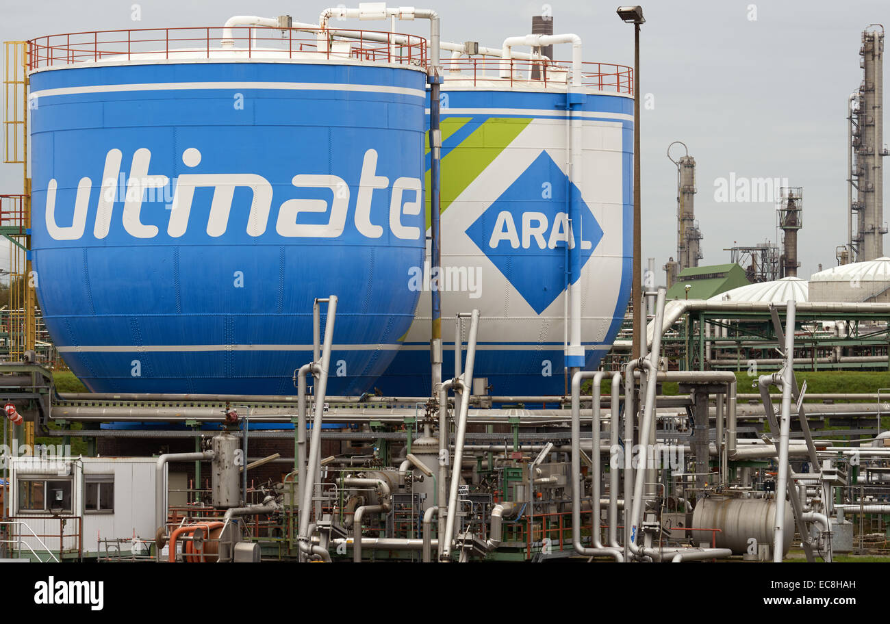 Terminal de carburant ultime d'Aral, raffinerie de pétrole de la Ruhr, Gelsenkirchen, Allemagne. Banque D'Images
