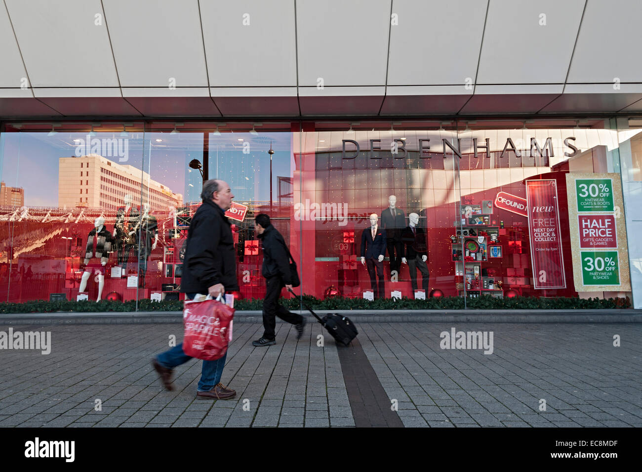 Birmingham shopping de Noël fenêtre magasin Debenhams 8 décembre 2014 Banque D'Images