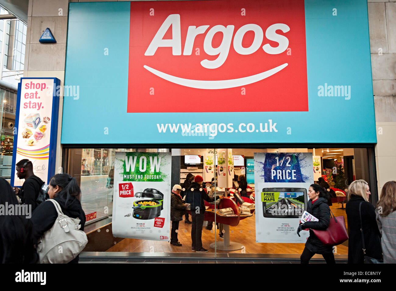 Birmingham shopping de Noël le magasin de la rue pourrait argos 8 décembre 2014, rue Union Banque D'Images