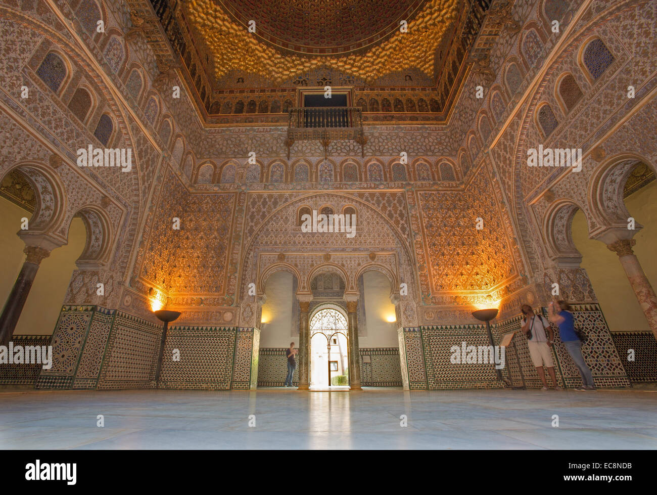 Séville, ESPAGNE - 28 octobre 2014 : La Salle des Ambassadeurs à l'Alcazar de Séville. Banque D'Images