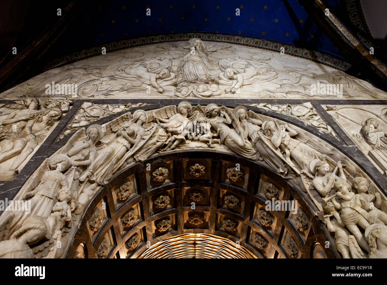 Reliefs de Basilique du Monastère de Montserrat en Catalogne, Espagne. Banque D'Images