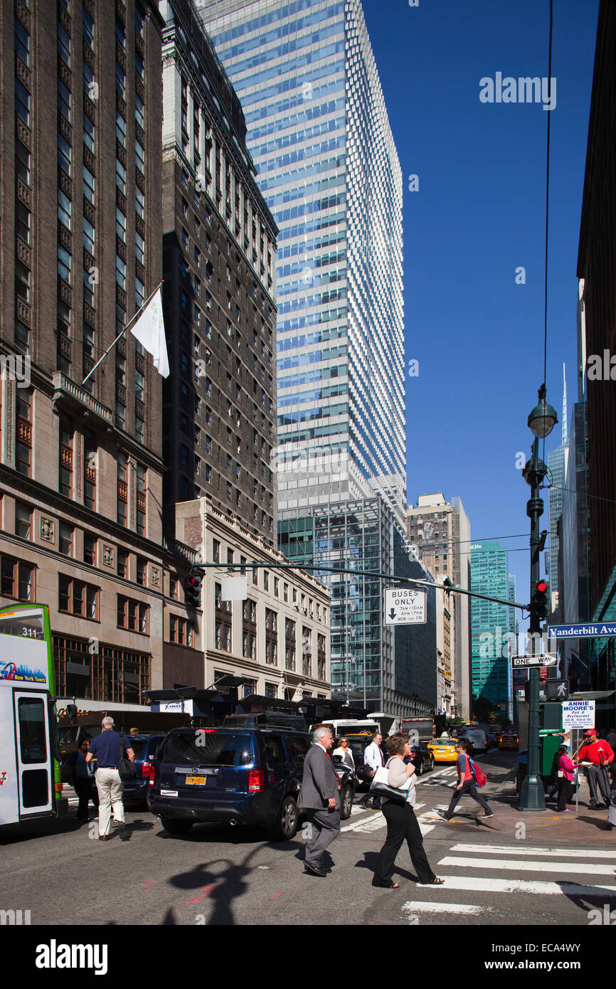 Des gratte-ciel, Midtown, 6ème avenue, l'avenue des Amériques, Manhattan, New York, USA, Amérique latine Banque D'Images