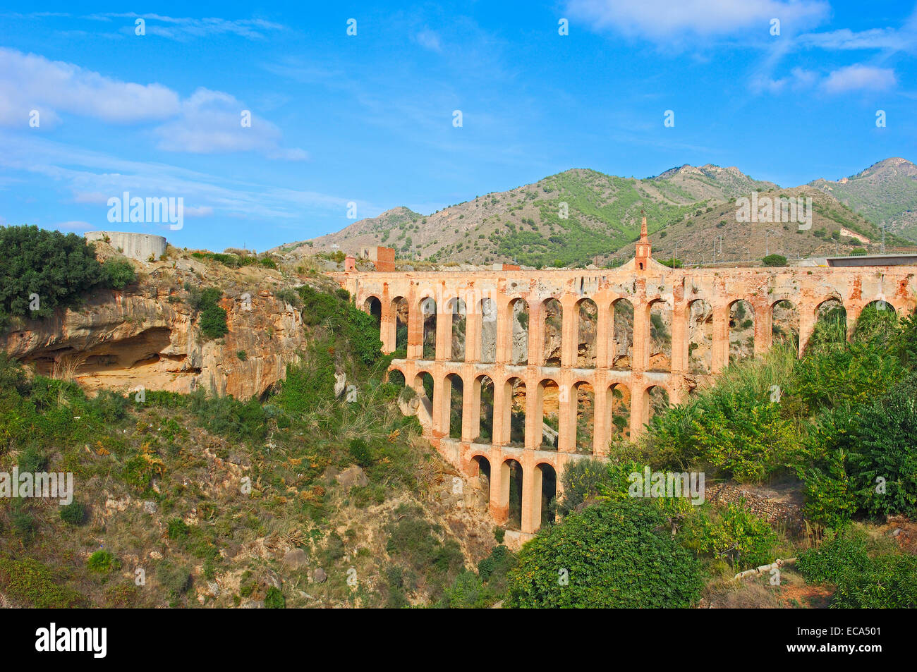 Puente de las Aguilas, aqueduc romain, Nerja, la Axarquia, la province de Málaga, Andalousie, Espagne, Europe Banque D'Images