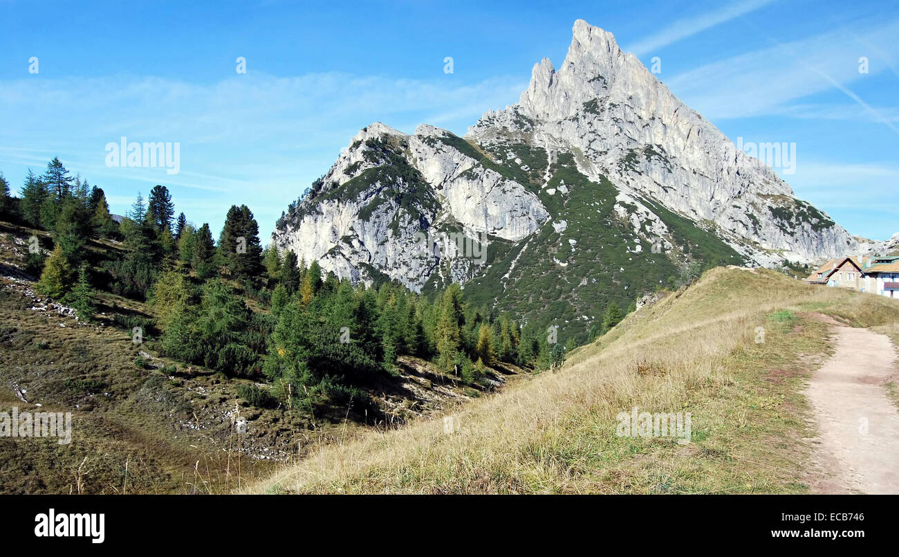 Sommet appelé Sasso di strie de Passo Falzarego Banque D'Images