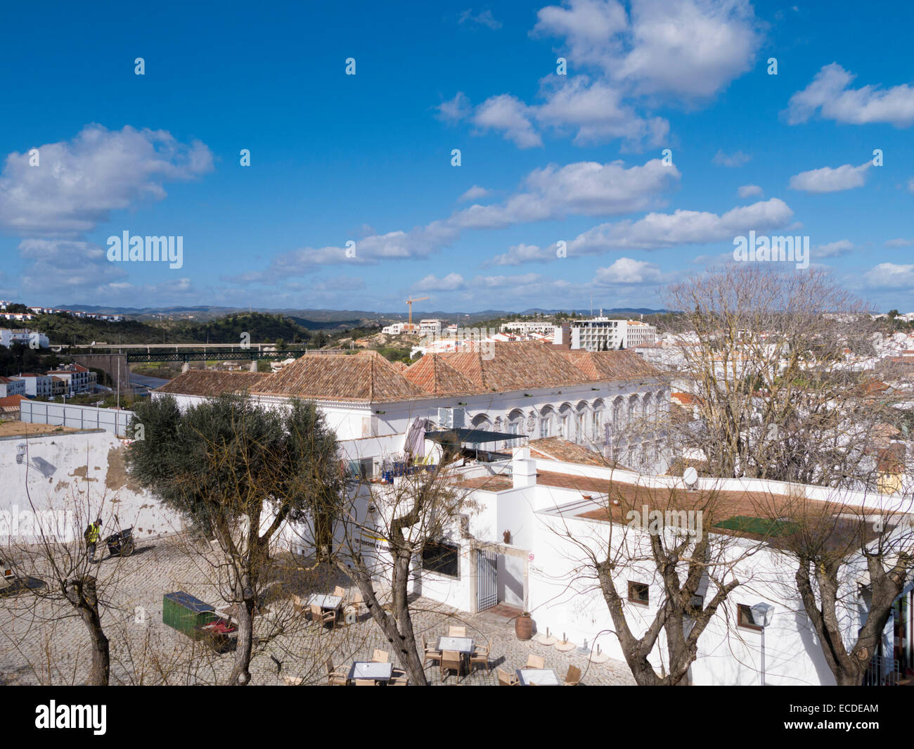 Vue nord du château de Tavira, Tavira, Algarve, Portugal, Février 2014 Banque D'Images