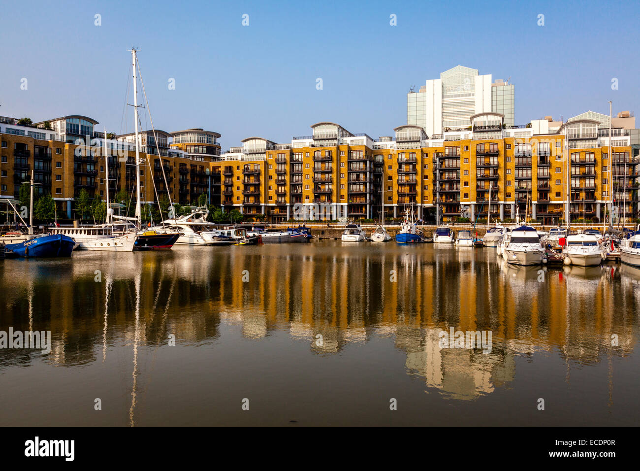 St Katharine Docks, Londres, Angleterre Banque D'Images