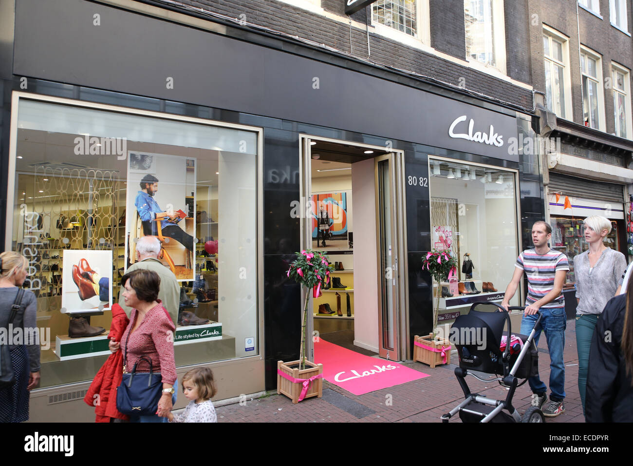 Clarks shoes store Banque D'Images