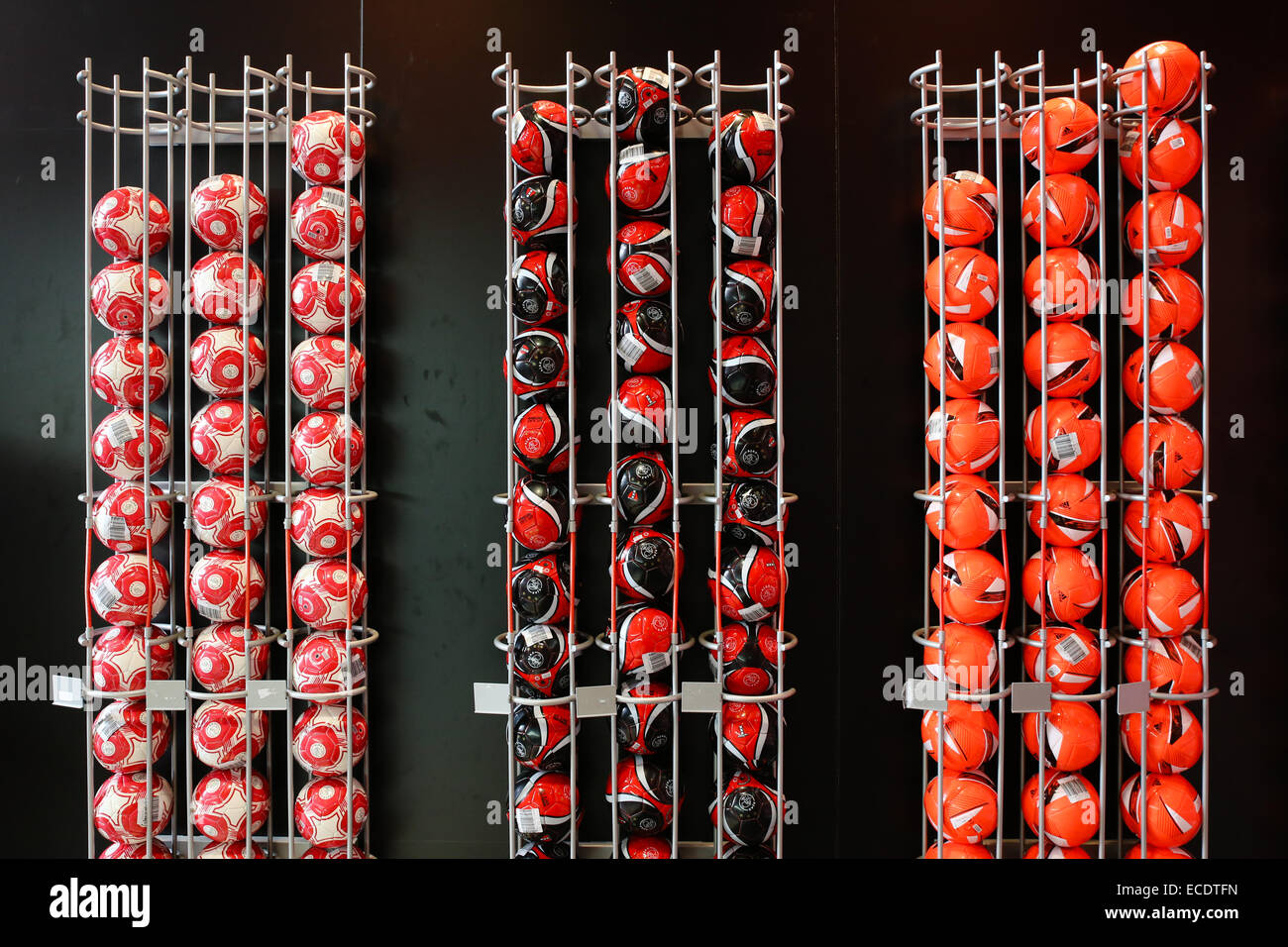 Rack ballons de soccer Banque D'Images