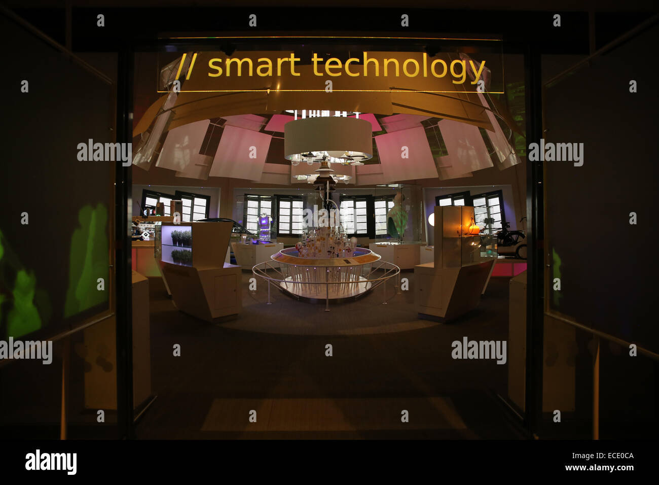 La technologie intelligente à l'intérieur de l'exposition science center Banque D'Images