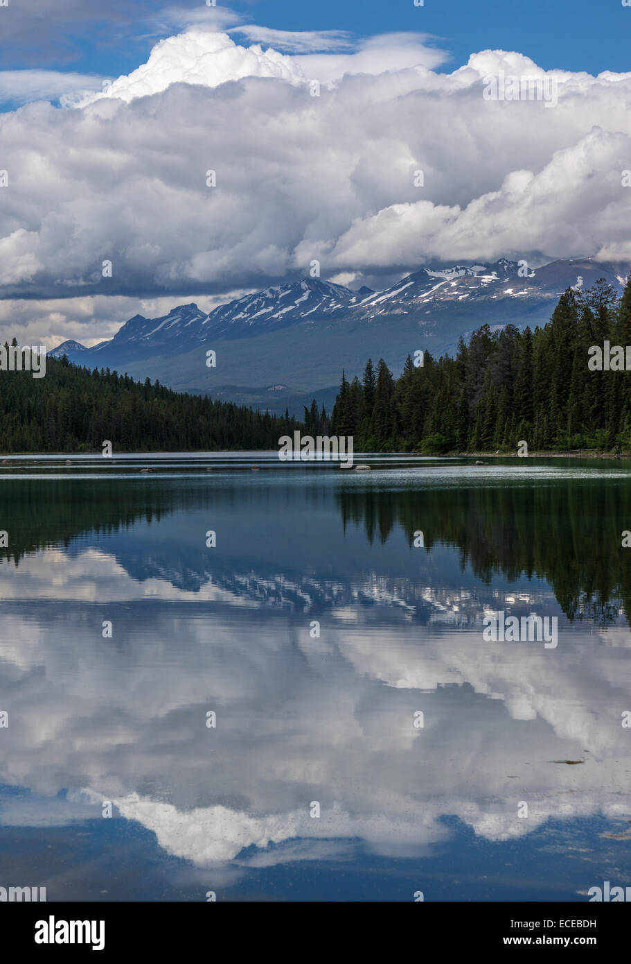 Le Canada, l'Alberta, parc national de Banff, premier lac Banque D'Images
