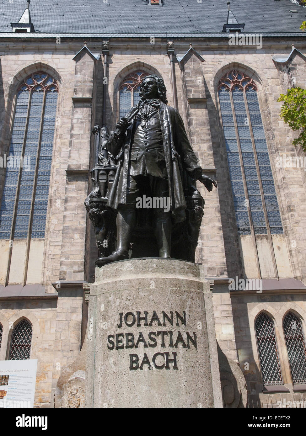 Le Neues Denkmal Bach Bach signifiant nouveau monument se trouve depuis 1908 en face de l'église St Thomas Kirche où Johann Sebastia Banque D'Images