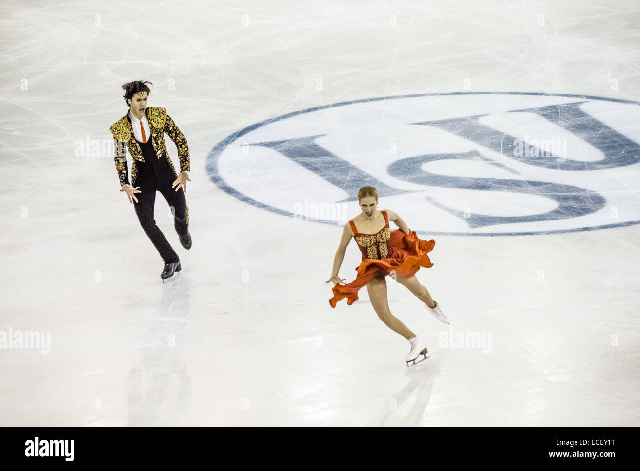 Barcelone, Espagne. Dec 12, 2014. KAITLYN WEAVER / ANDREW POJE (CAN) effectuer dans la danse senior - programme court lors de la finale du Grand Prix of Figure Skating Final à Barcelone Crédit : Matthias Rickenbach/ZUMA/ZUMAPRESS.com/Alamy fil Live News Banque D'Images
