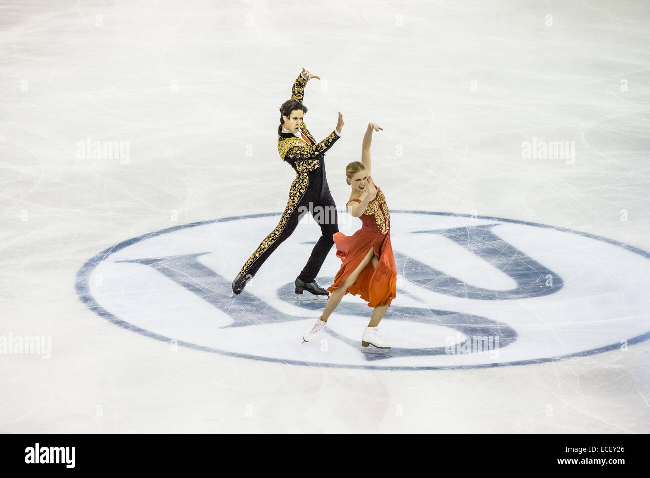 Barcelone, Espagne. Dec 12, 2014. KAITLYN WEAVER / ANDREW POJE (CAN) effectuer dans la danse senior - programme court lors de la finale du Grand Prix of Figure Skating Final à Barcelone Crédit : Matthias Rickenbach/ZUMA/ZUMAPRESS.com/Alamy fil Live News Banque D'Images