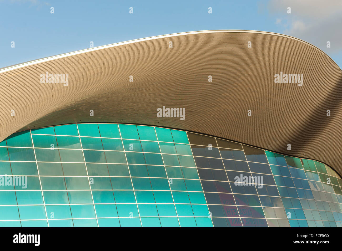 Détail du toit du centre de Londres dans l'Aquatice Queen Elizabeth Olympic Park de Stratford. Banque D'Images