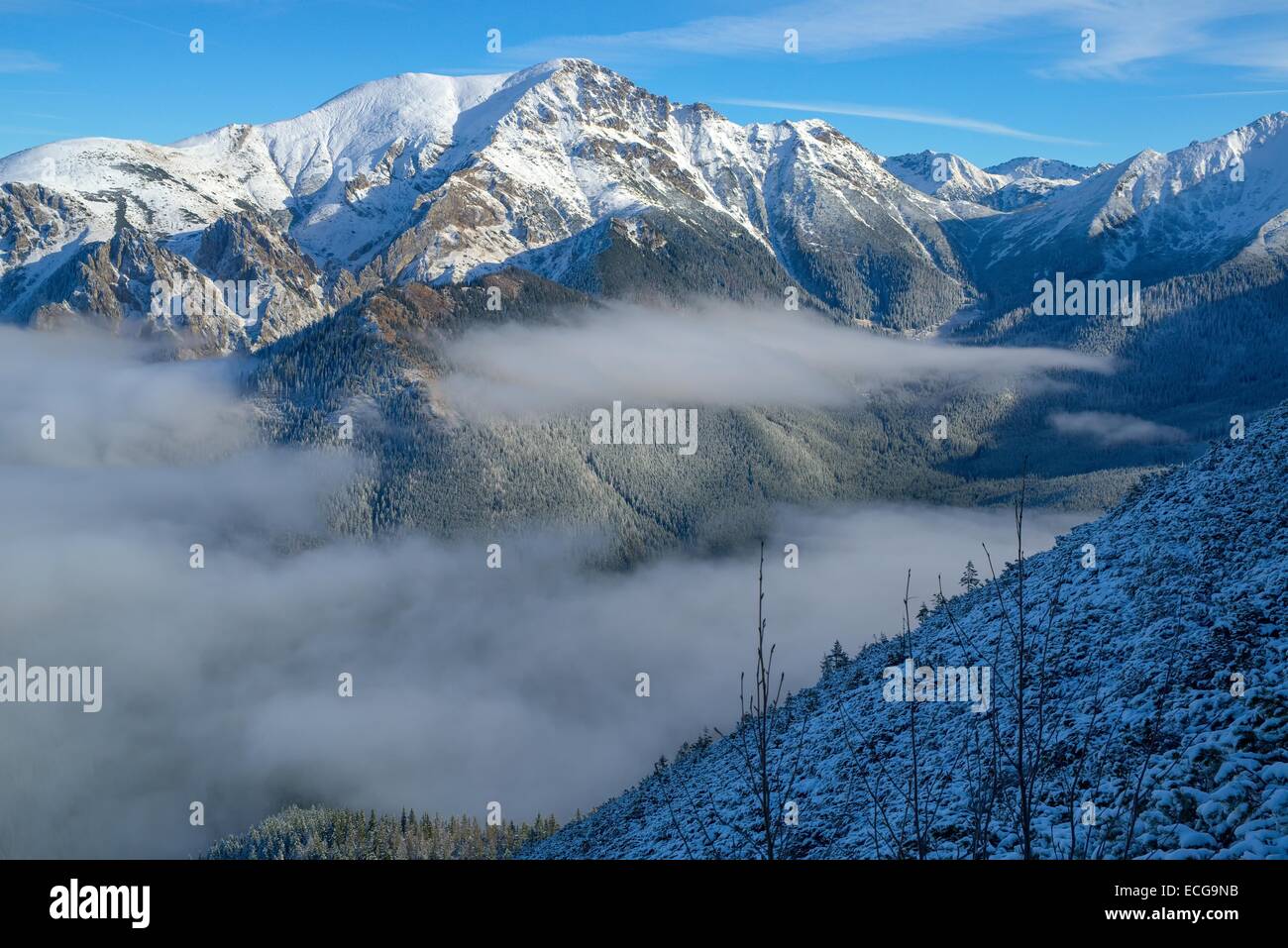 Les nuages au-dessus des montagnes des Tatras - Pologne - Banque D'Images
