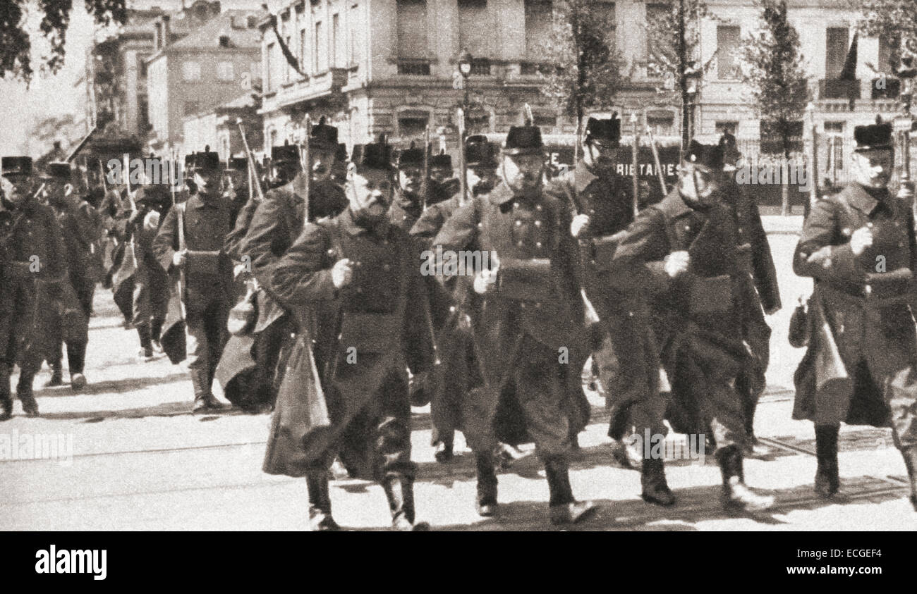 L'infanterie belge sur la marche de Bruxelles à Louvain pendant la PREMIÈRE GUERRE MONDIALE. Banque D'Images