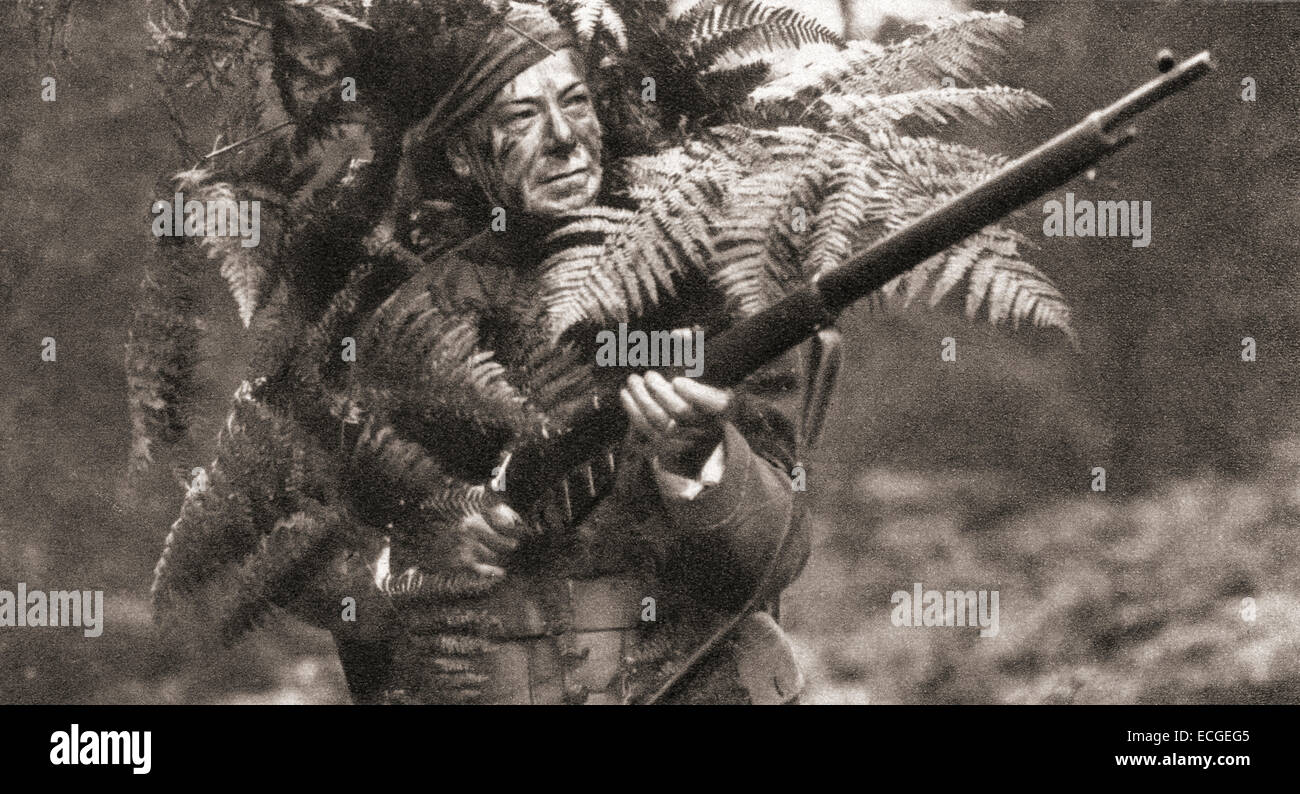 Un sniper pendant la Première Guerre mondiale. Banque D'Images