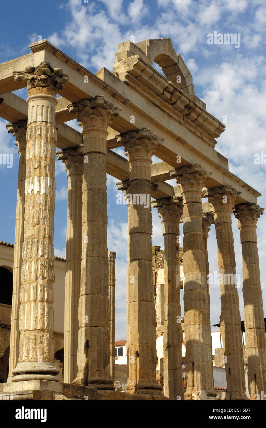 Ruines du temple de Diana, dans la vieille ville romaine Augusta Emerita, Merida, Badajoz province, Ruta de la Plata, l'Espagne, Europe Banque D'Images