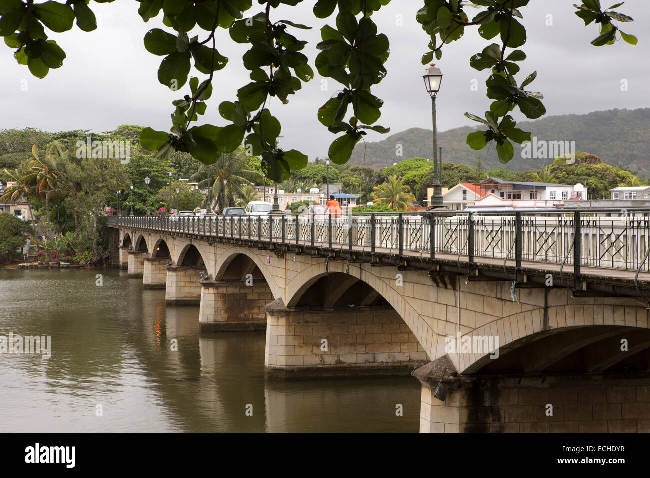 L'Ile Maurice, Mahebourg, pont sur la rivière La Chaux River vers Grand Port Banque D'Images