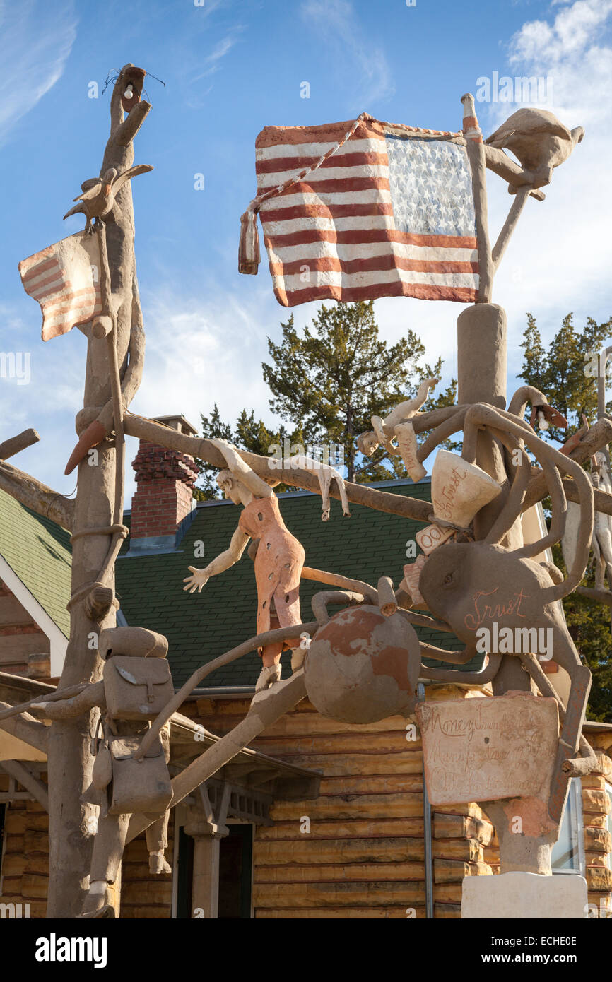 S. P. Claire Nahmad's visionnaire populiste outsider art sculpture 'Jardin d'Eden et de calcaire, cabine de Lucas, Kansas, États-Unis Banque D'Images