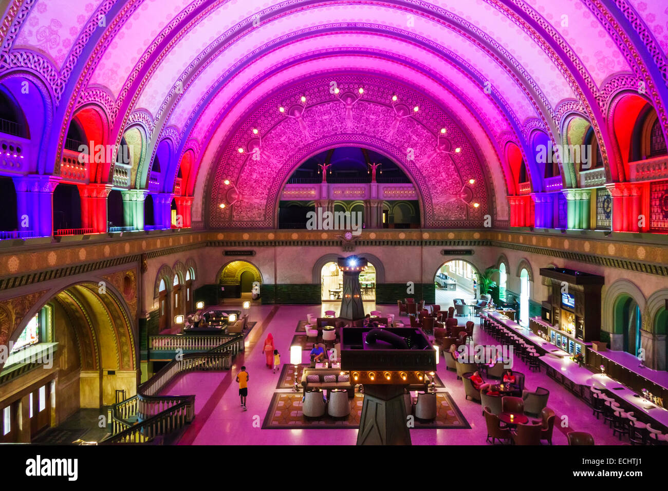 Saint-Louis Missouri,Market Street,Union Station,architecture romane,terminal de train converti,Grand Hall,intérieur,tonneau,plafond voûté Banque D'Images