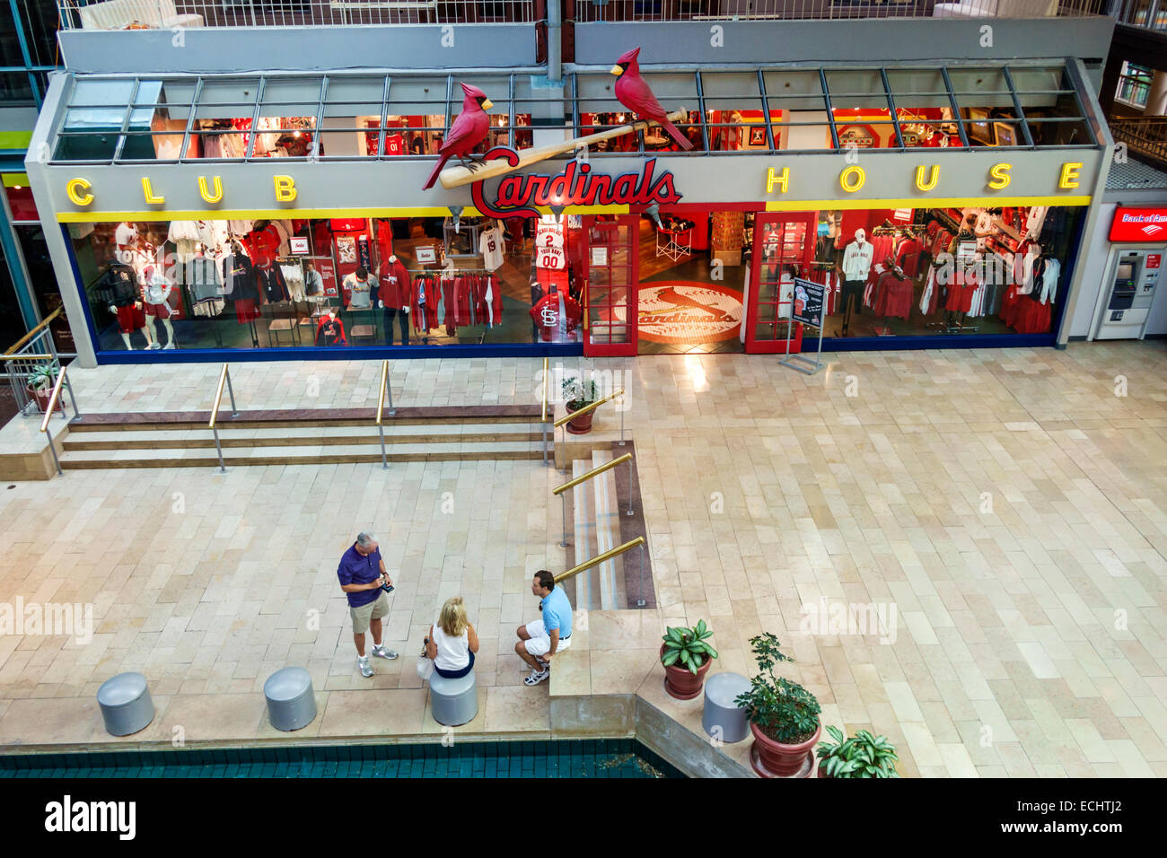 Saint St Louis Missouri, Market Street, Union Station, terminal de train converti, shopping shopper shoppers magasins marché achats s Banque D'Images