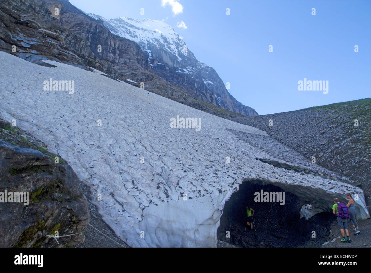 Neige à la base de la face nord de l'Eiger Banque D'Images