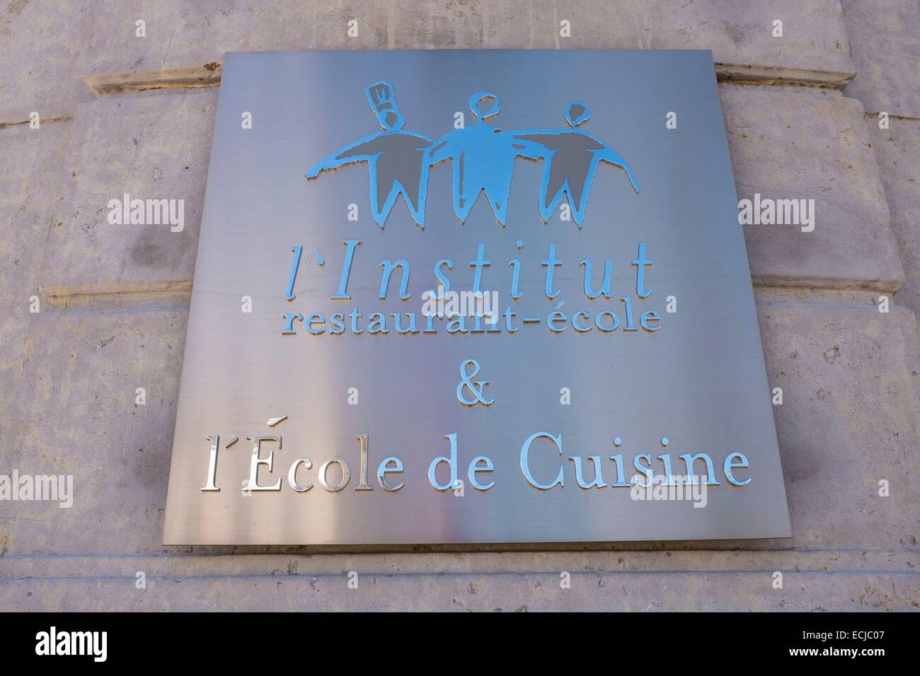France, Rhône, Lyon, site historique classé au Patrimoine Mondial de l'UNESCO, la Place Bellecour, l'Institut Paul Bocuse forme les étudiants dans tous les aspects de l'art culinaire et l'hôtel et restaurant management Banque D'Images