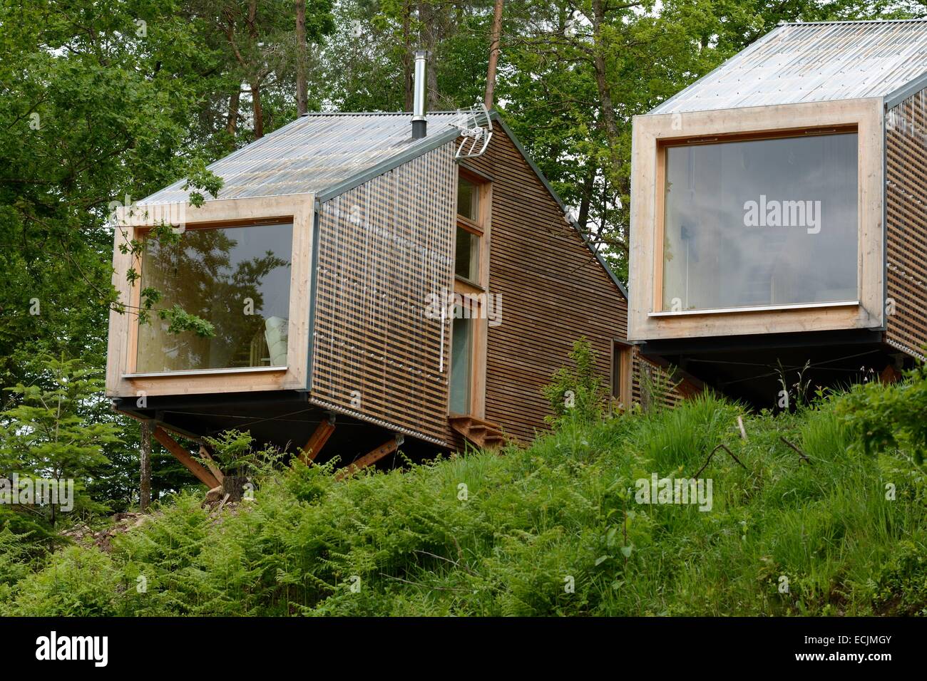 France, Vosges, Vagney, Mettey camping, chalet Photo Stock - Alamy