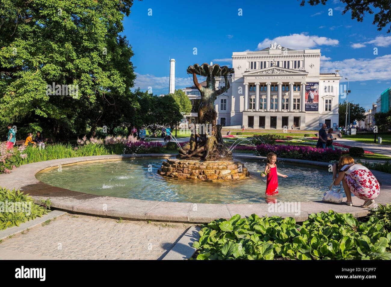 Lettonie (pays baltes), Riga, capitale européenne de la culture 2014, centre historique classé au Patrimoine Mondial par l'UNESCO, de l'Opéra National Banque D'Images
