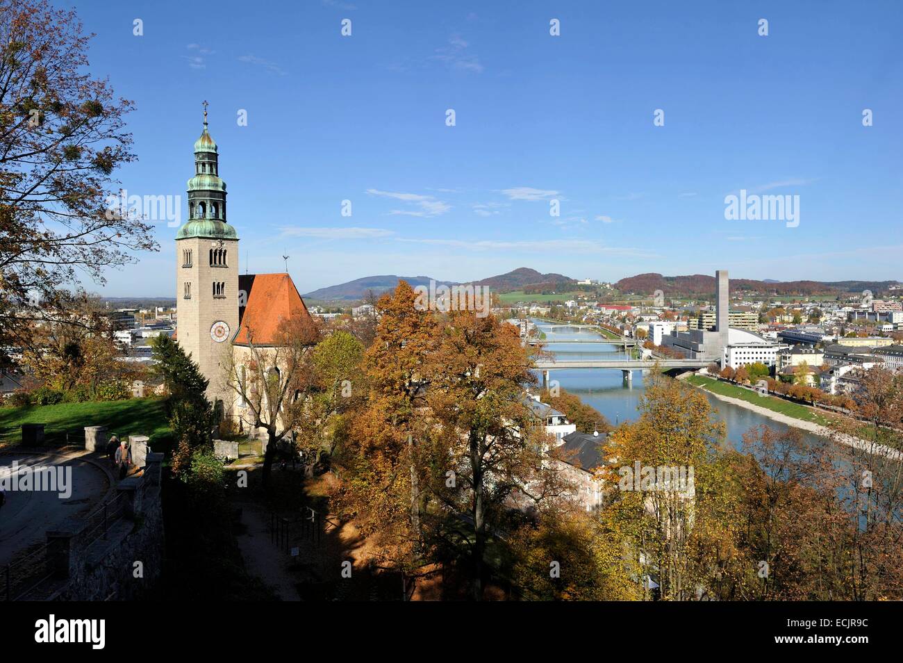Autriche, Salzbourg, le centre historique classé au Patrimoine Mondial de l'UNESCO, l'église Mulln Banque D'Images