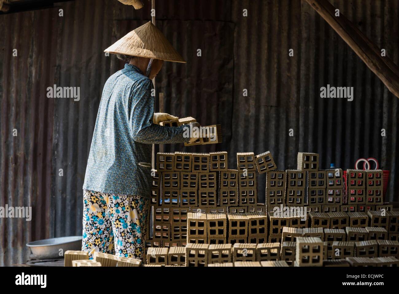 Vietnam, province de Dong Thap, delta du Mékong, SADEC, usine de briques Banque D'Images