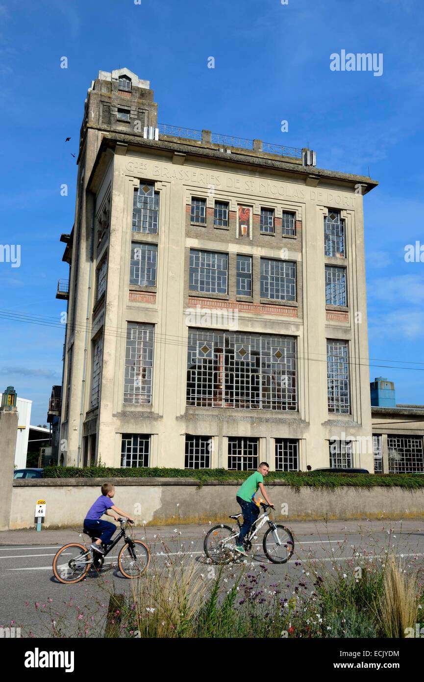 France, Meurthe et Moselle, Saint Nicolas de Port, le Musée de la brasserie française situé dans une ancienne brasserie 1931 bâtiment industriel à partir de l'architecte Fernand César qui est un exemple de l'architecture Art déco industrielle Banque D'Images