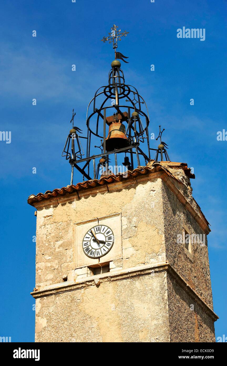 La France, Vaucluse, Le Parc Naturel Régional du Luberon (Parc Naturel Régional du Luberon), Ménerbes, étiqueté Les Plus Beaux Villages de France (Les Plus Beaux Villages de France), le campanile et beffry Banque D'Images