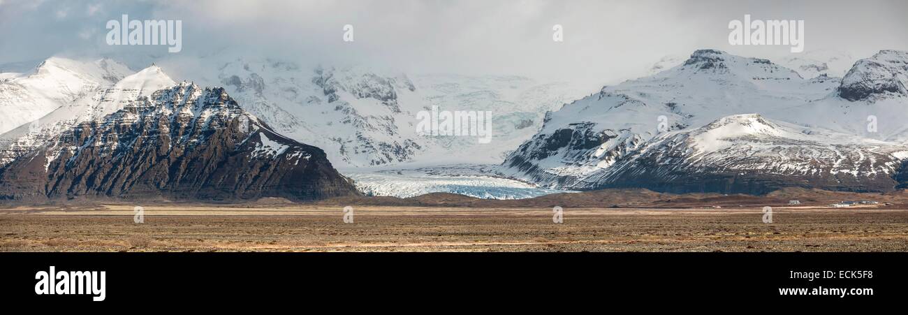 L'Islande, région de l'Austurland, vue panoramique sur les montagnes enneigées de l'Est Banque D'Images